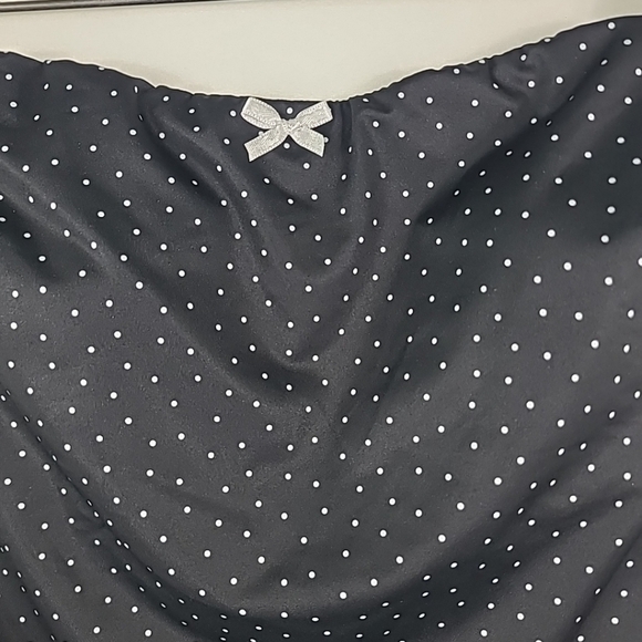 NEW ASOS DESIGN Women's One Piece Black & White Spot Bandeau Swimsuit Sz 6 US - Picture 2 of 9